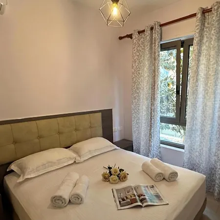 Diamond Hill Vlora