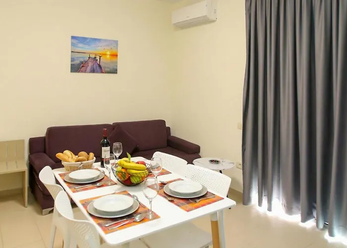 Diamond Hill Apartment