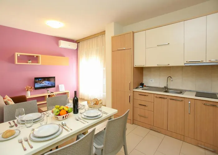 Diamond Hill Apartment