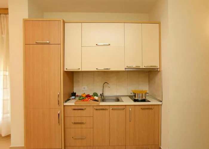 Diamond Hill * Vlorë