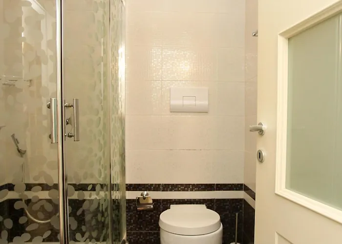 Diamond Hill * Vlorë