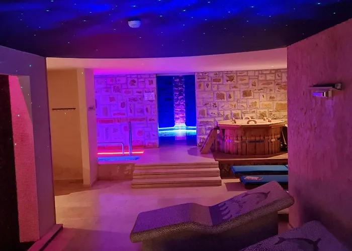 Diamond Hill * Vlorë